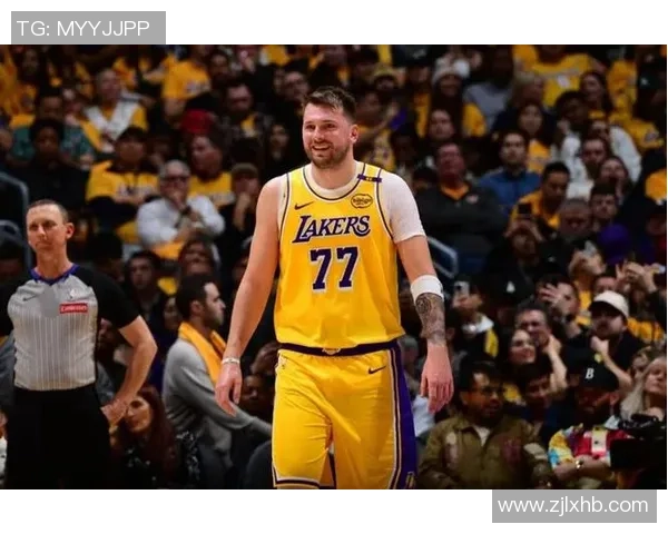 历史首次！四大球星在常规赛揭幕战中齐得40+创纪录